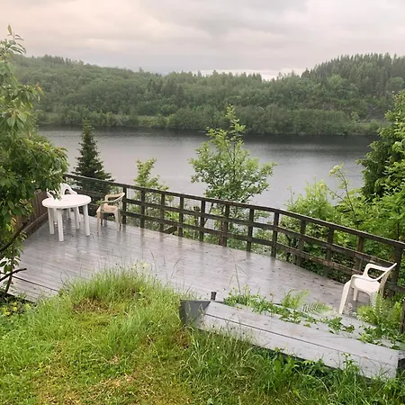 At Hestsjoen Badeplass *