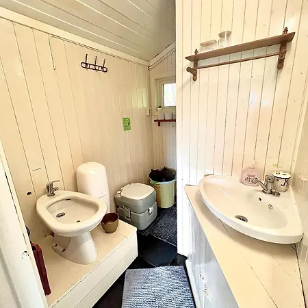 At Hestsjoen Badeplass